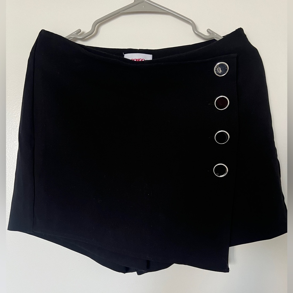 Black mini skort